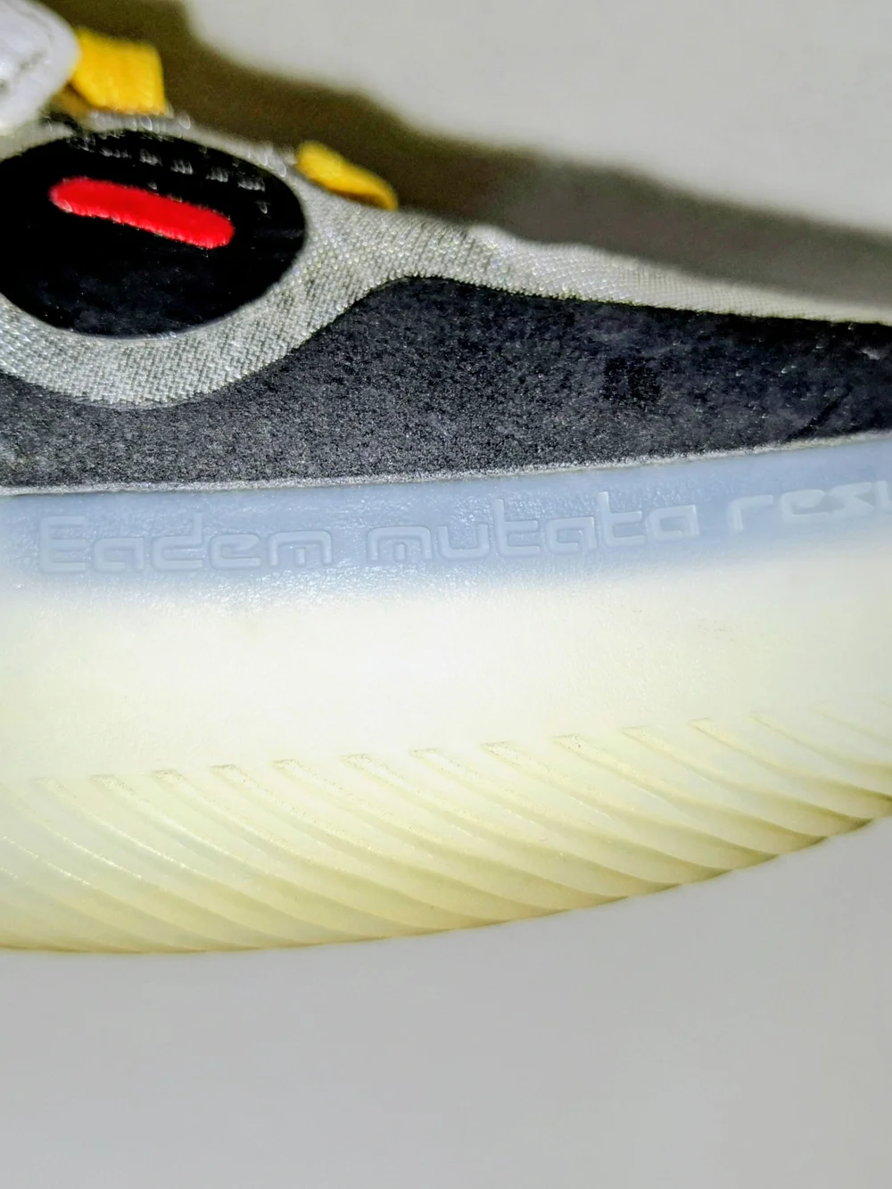 Li - Ning Wade Dwyane Limited Edition Sneakers  with Yellow Laces